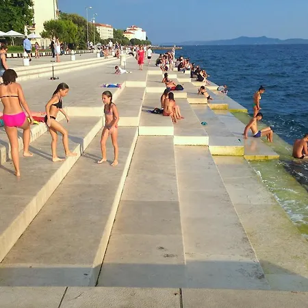 Apartment By The Sea - 19336