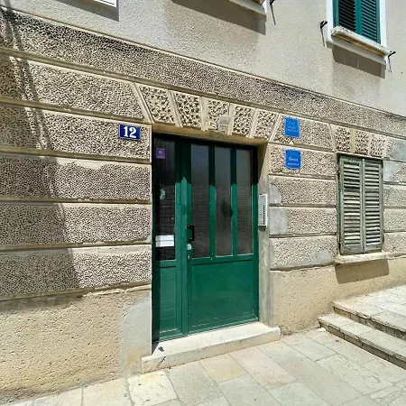 Apartment By The Sea - 19336 Zadar