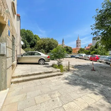 Apartment By The Sea - 19336